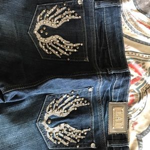 Women’s jeans. LAI